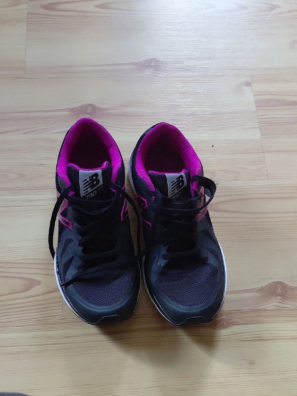 New Balance Women's Black Athletic Sneakers with Pink Accents - Picture 4 of 5
